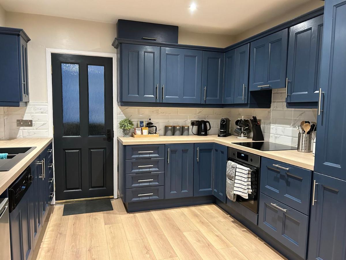 Pine View Holiday Home Newcastle  Exteriör bild